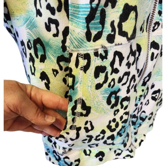 Chicos Weekends Hoodie Full Zip Animal Print Short Sleeve Jacket NWOT Size Large - Picture 4 of 5